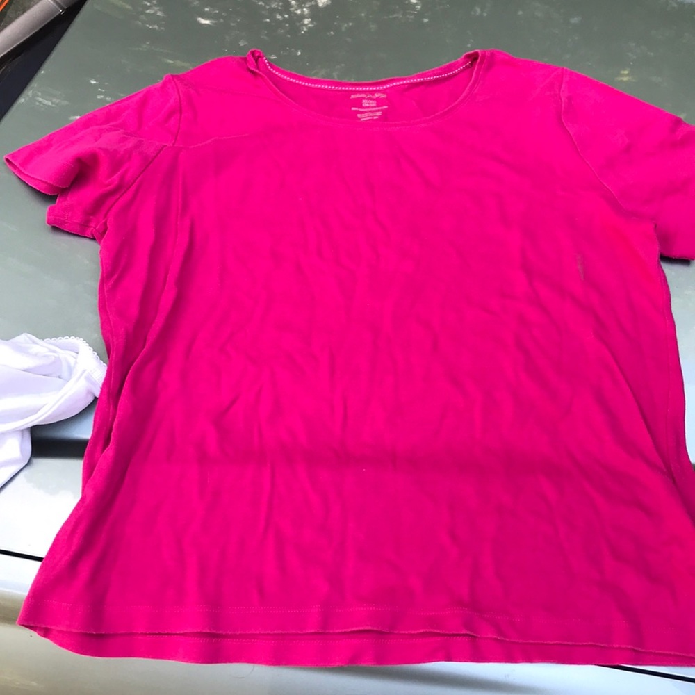 White Stag tshirt